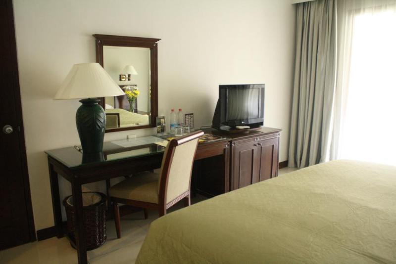 Bumi Wiyata Hotel Depok Kültér fotó